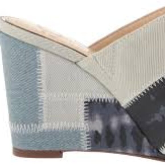 7 - Jessica Simpson Aishia Wedge Sandal - Picture 4 of 5